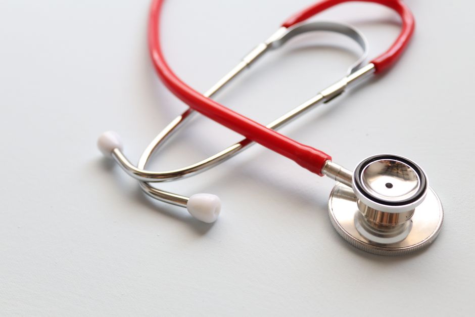 Echipamente medicale moderne — afișarea dotărilor diferențiază cabinetul de competitori cu site învechit